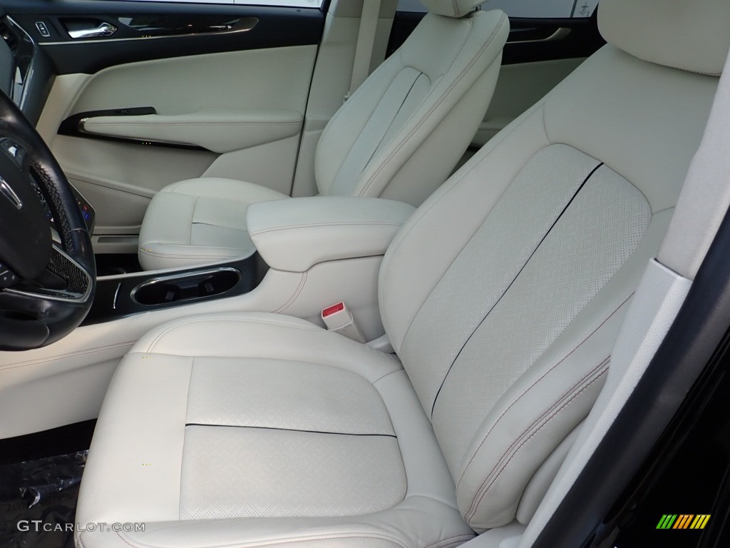 2018 Lincoln MKC Black Label AWD Front Seat Photos