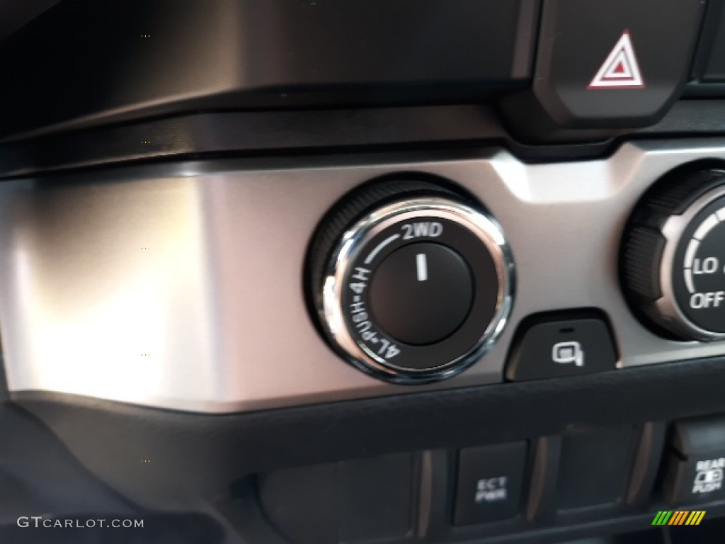 2020 Tacoma SR5 Double Cab 4x4 - Silver Sky Metallic / Cement photo #11