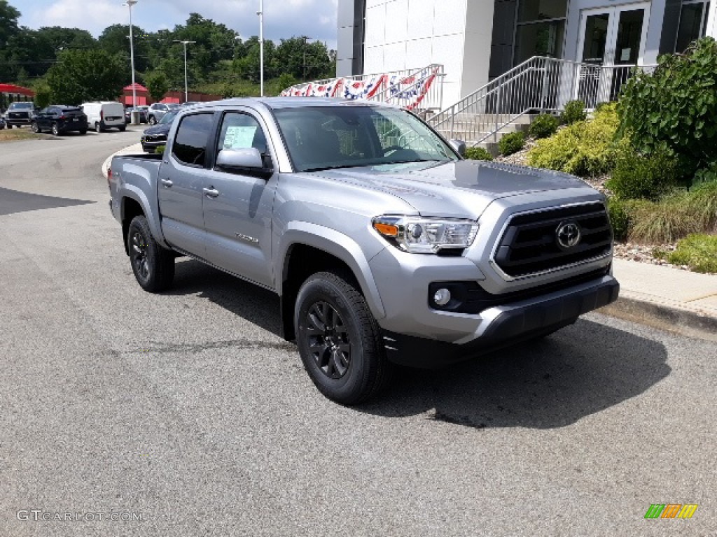 2020 Tacoma SR5 Double Cab 4x4 - Silver Sky Metallic / Cement photo #32