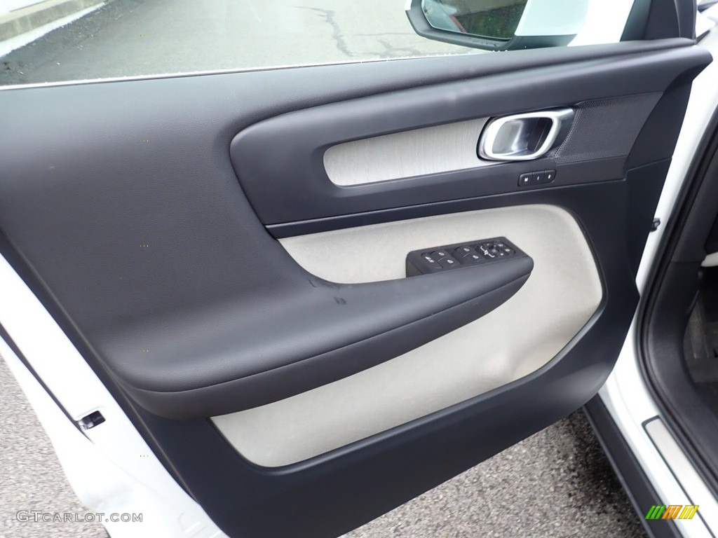2019 XC40 T5 Inscription AWD - Ice White / Charcoal photo #18