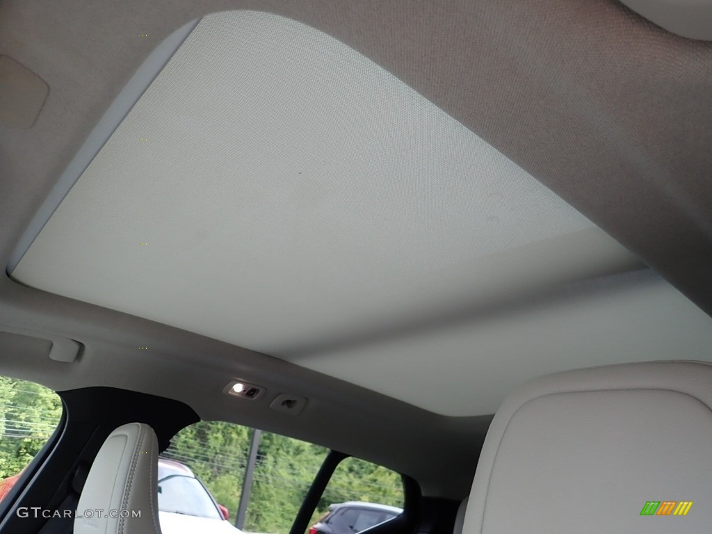 2019 XC40 T5 Inscription AWD - Ice White / Charcoal photo #20