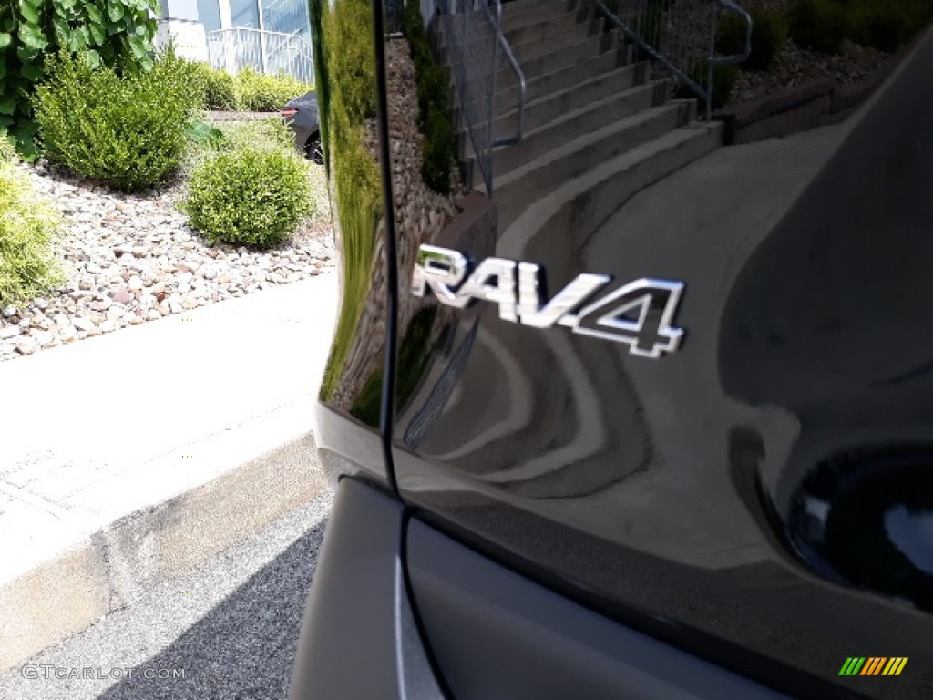 2020 RAV4 XLE AWD - Midnight Black Metallic / Black photo #35