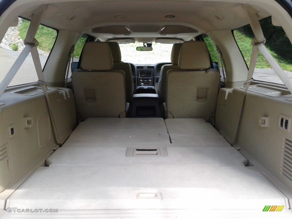 2015 Lincoln Navigator L 4x2 Trunk Photos