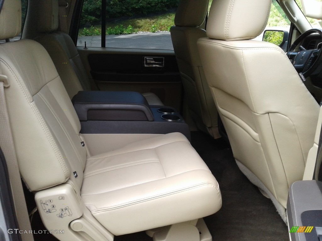 2015 Lincoln Navigator L 4x2 Rear Seat Photo #139085269