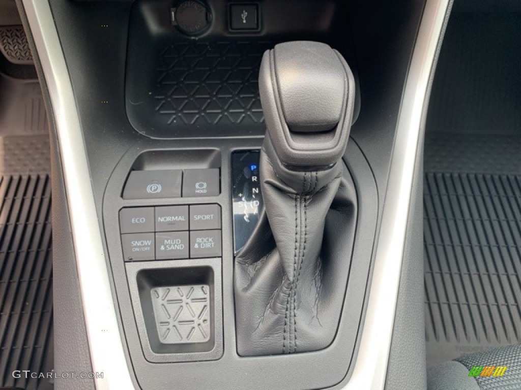 2020 RAV4 LE - Silver Sky Metallic / Black photo #16