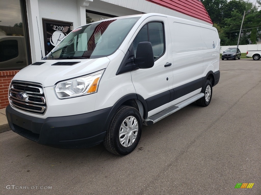 2019 Transit Van 250 LR Regular - Oxford White / Charcoal black photo #2
