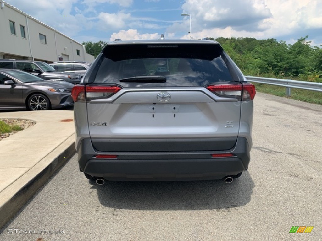2020 RAV4 LE - Silver Sky Metallic / Black photo #34
