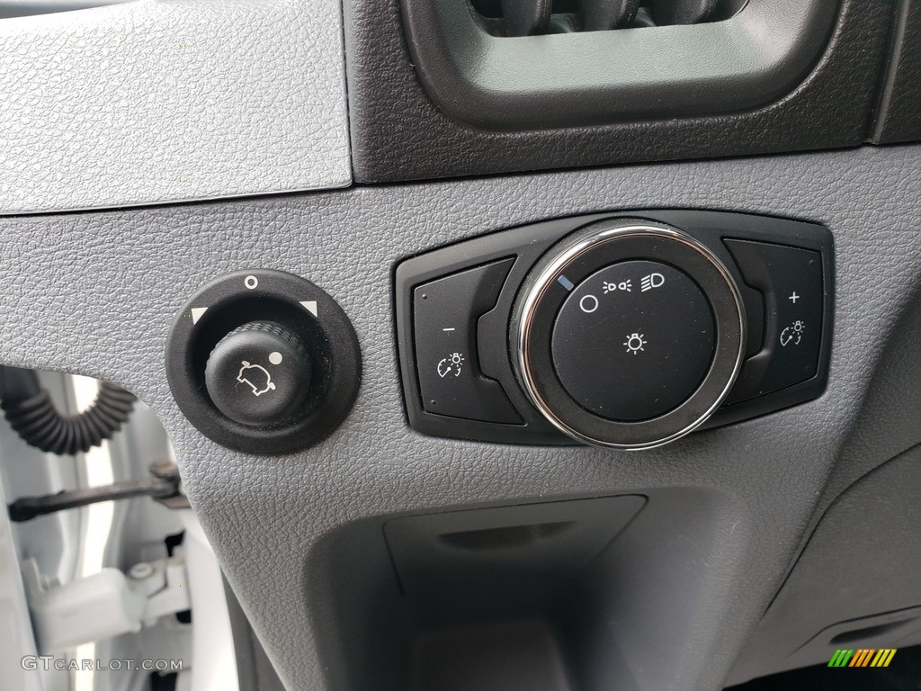 2019 Transit Van 250 LR Regular - Oxford White / Charcoal black photo #8