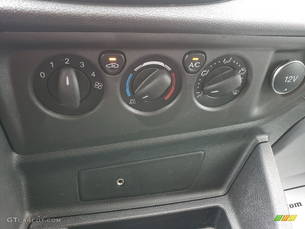2019 Transit Van 250 LR Regular - Oxford White / Charcoal black photo #15