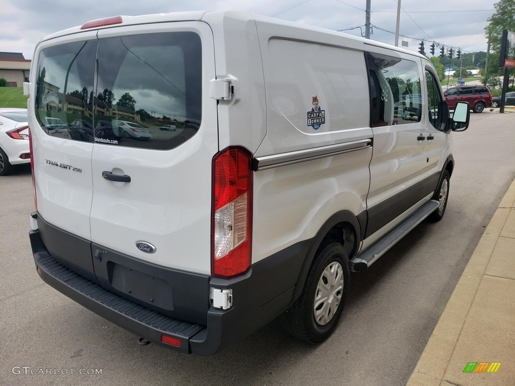2019 Transit Van 250 LR Regular - Oxford White / Charcoal black photo #28
