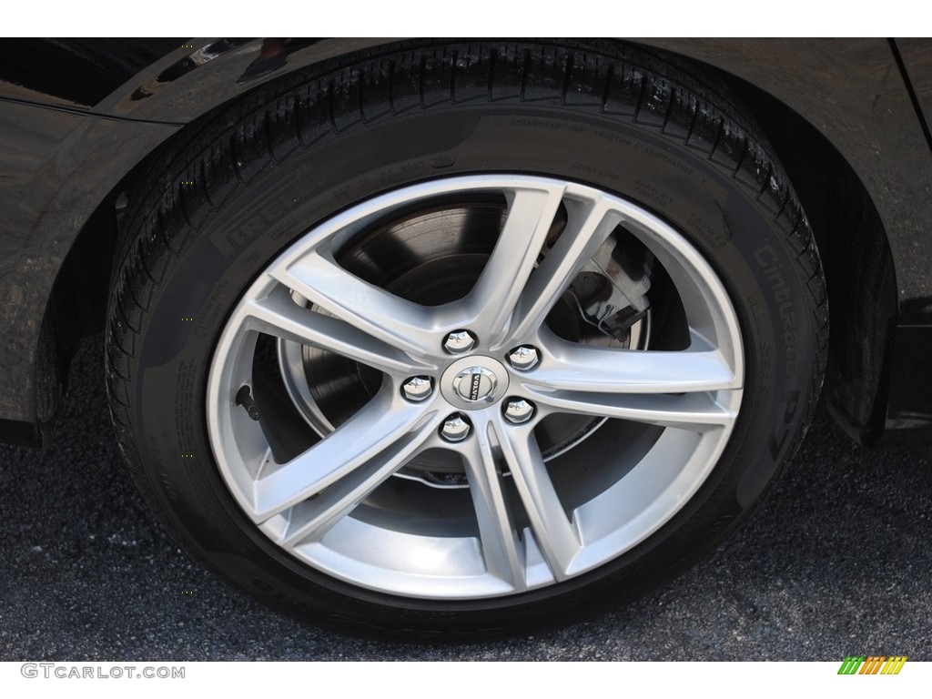 2017 Volvo S90 T5 Wheel Photos