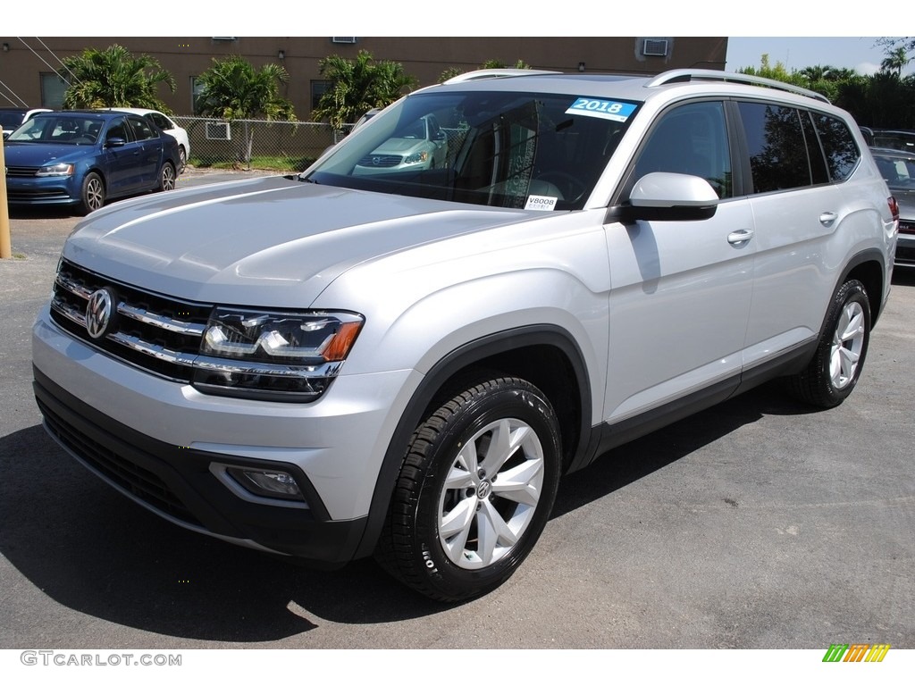 Reflex Silver Metallic 2018 Volkswagen Atlas SEL Exterior Photo #139087933