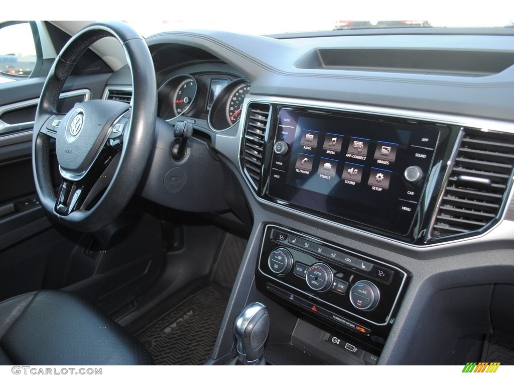 2018 Volkswagen Atlas SEL Controls Photo #139088125