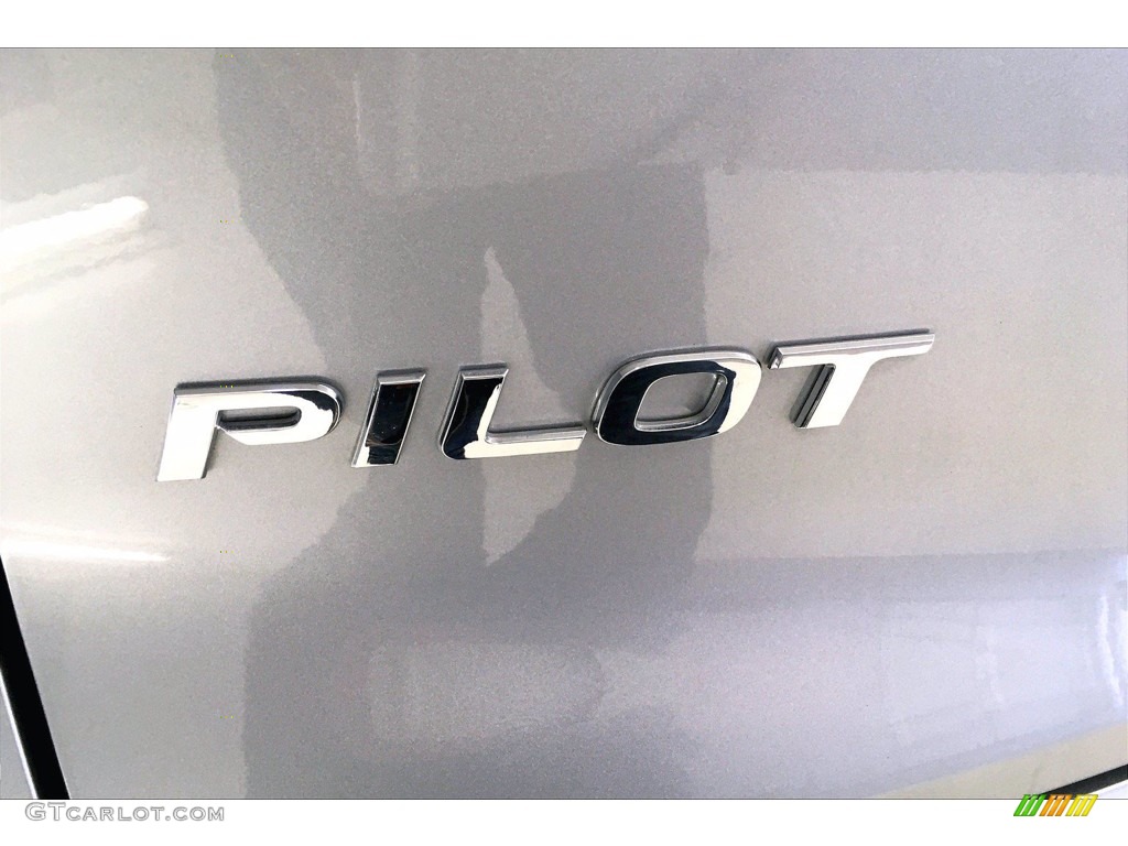 2017 Pilot EX-L - Lunar Silver Metallic / Gray photo #7