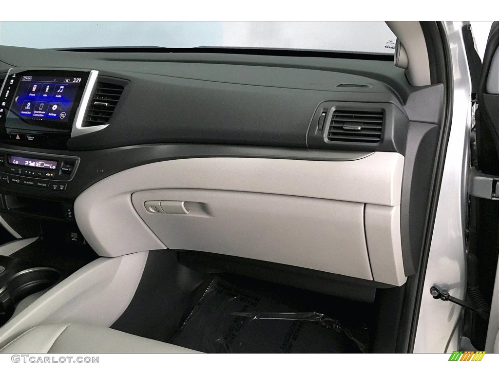 2017 Pilot EX-L - Lunar Silver Metallic / Gray photo #22