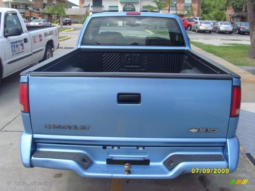 1997 S10 LS Extended Cab - Light Stellar Blue Metallic / Graphite photo #2