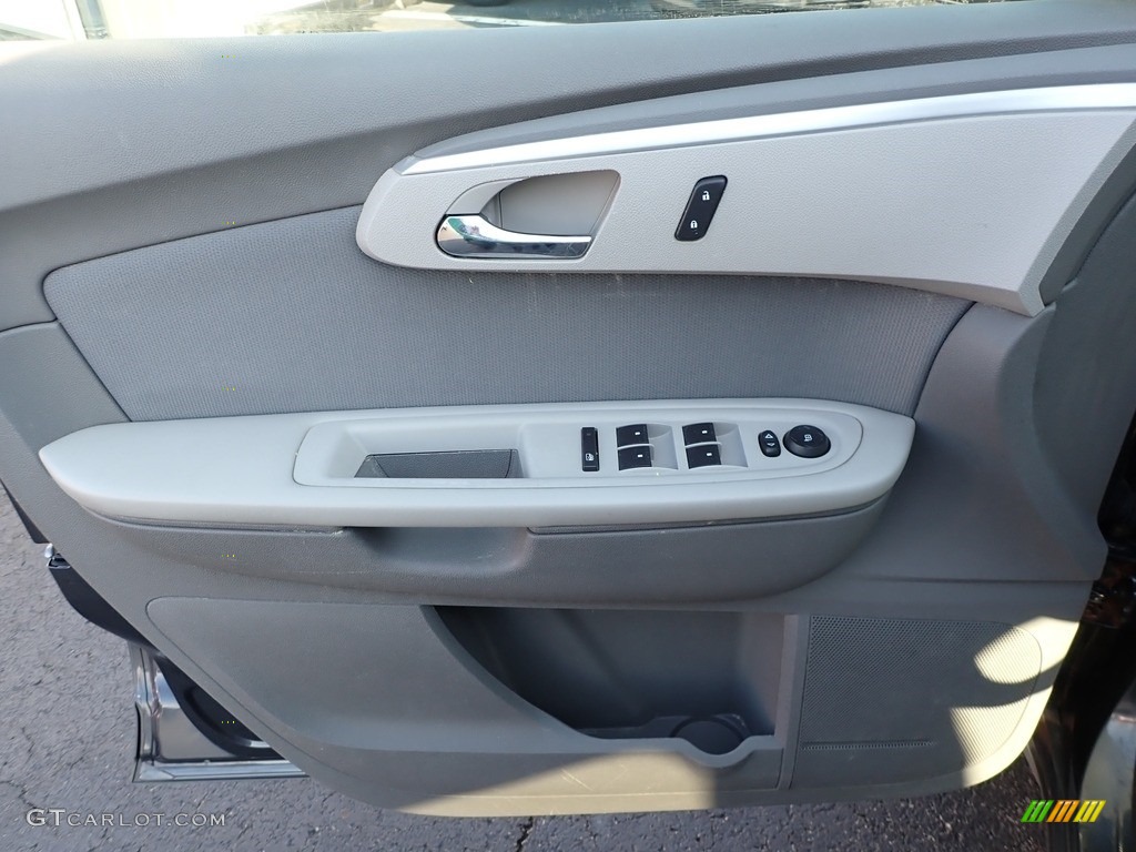 2012 Traverse LS AWD - Cyber Gray Metallic / Dark Gray/Light Gray photo #23