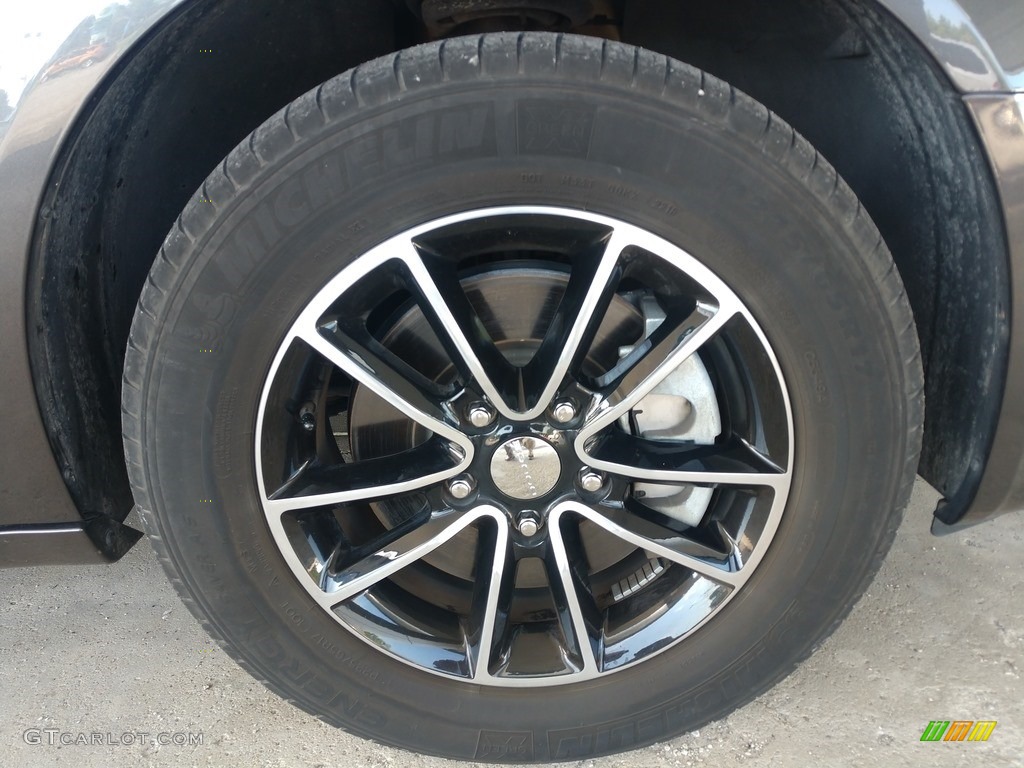 2018 Dodge Grand Caravan GT Wheel Photo #139100071