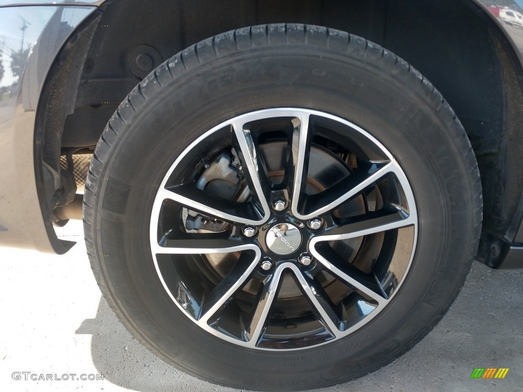 2018 Dodge Grand Caravan GT Wheel Photo #139100095