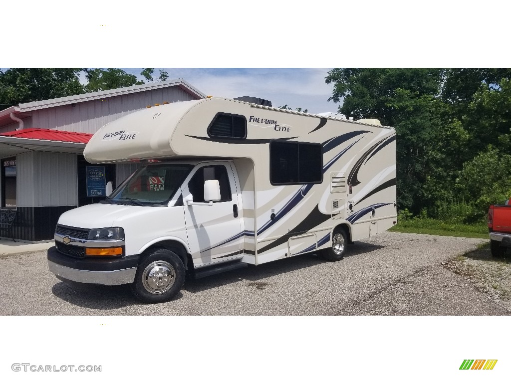 2014 Express Cutaway 3500 Thor Motor Coach - Summit White / Neutral Beige photo #1