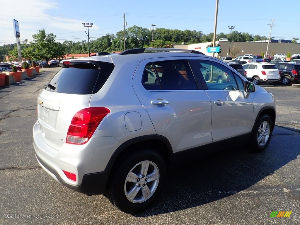 2017 Trax LT AWD - Silver Ice Metallic / Jet Black photo #9