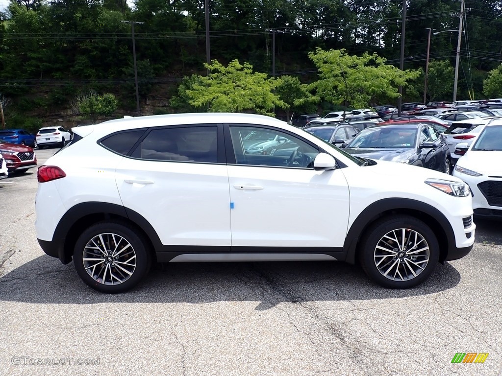 Winter White Hyundai Tucson