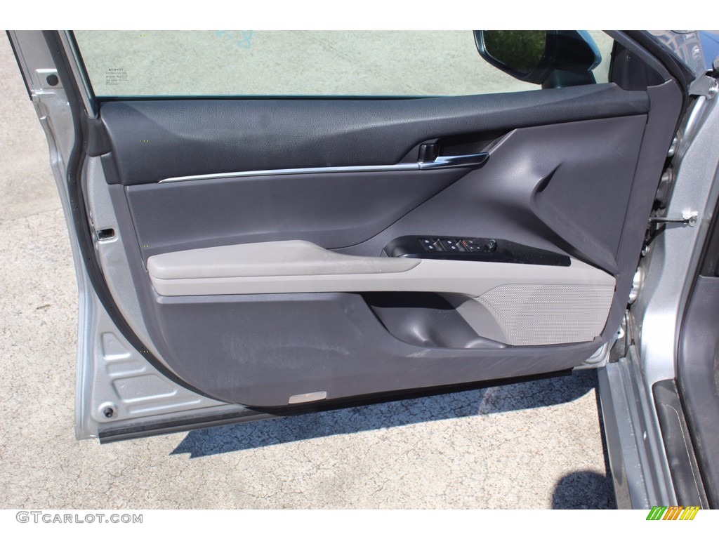 2019 Camry LE - Celestial Silver Metallic / Ash photo #14