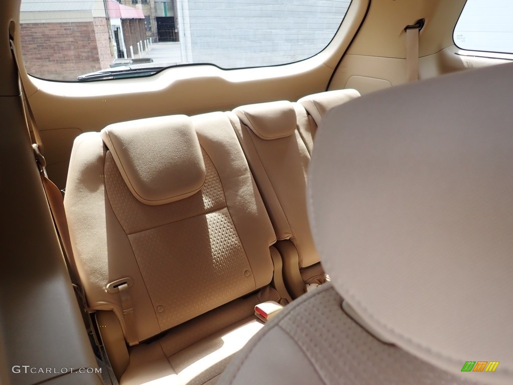 2016 Kia Sedona LX Rear Seat Photo #139105861