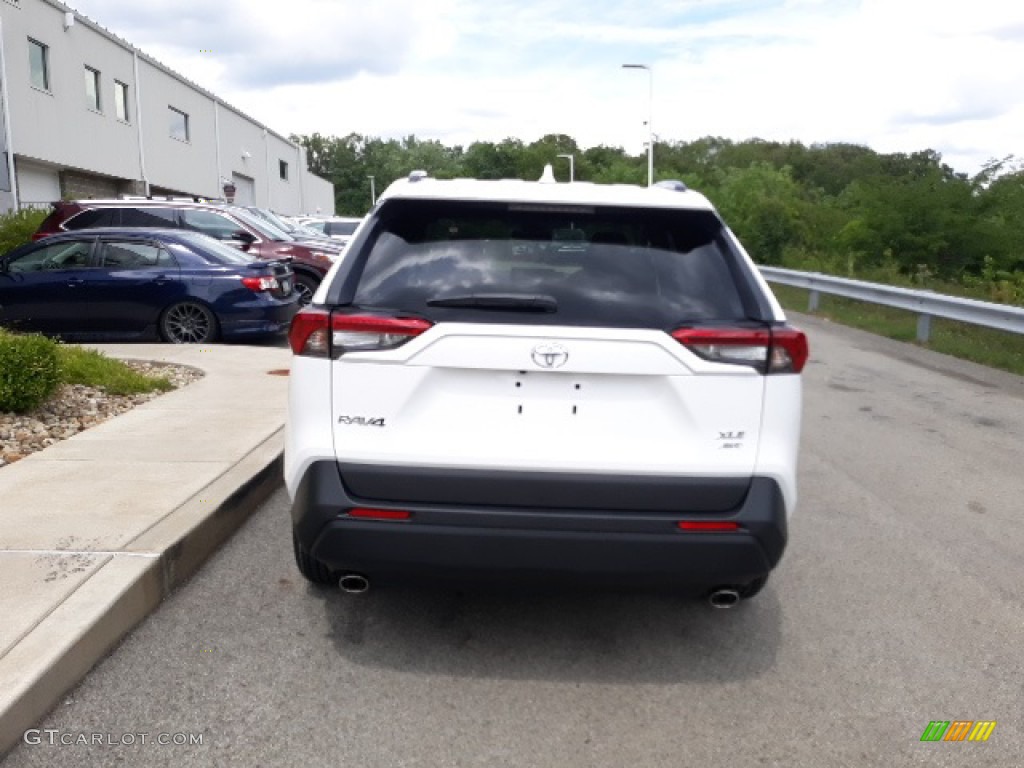 2020 RAV4 XLE AWD - Super White / Light Gray photo #34