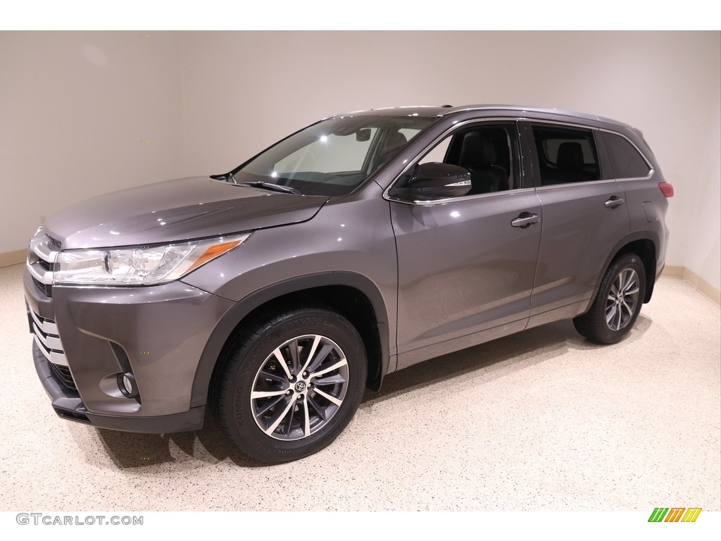 2018 Highlander XLE AWD - Predawn Gray Mica / Black photo #3