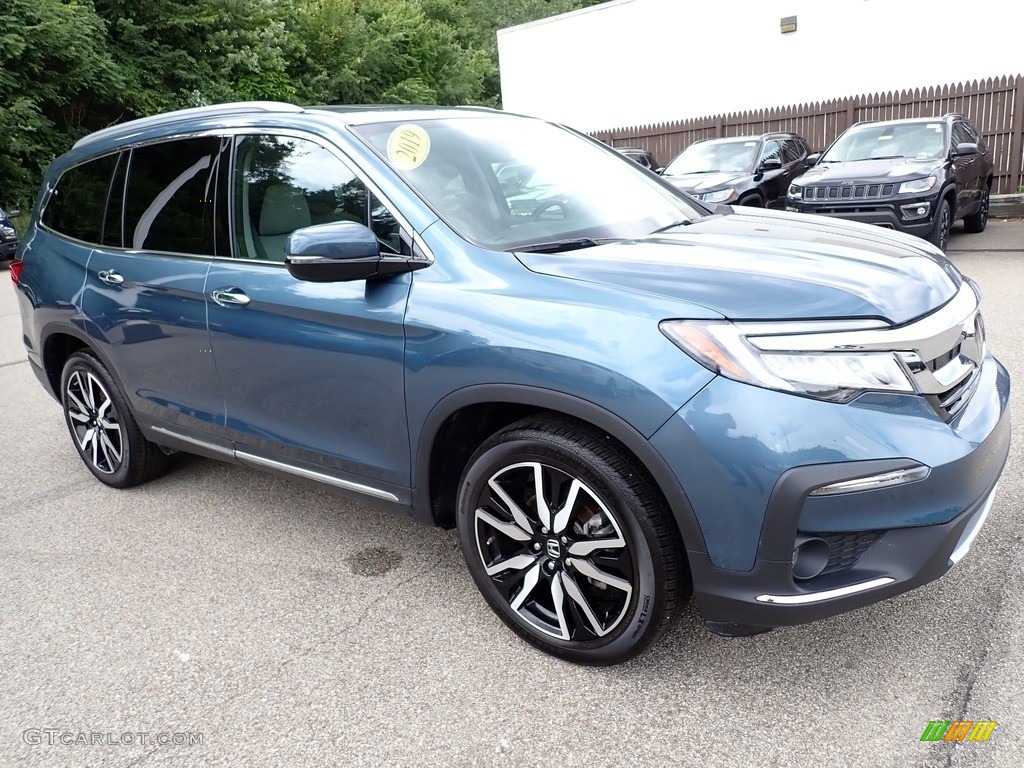 2019 Pilot Touring AWD - Obsidian Blue Pearl / Beige photo #8
