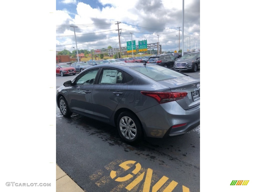 2020 Accent SE - Urban Gray / Black photo #5