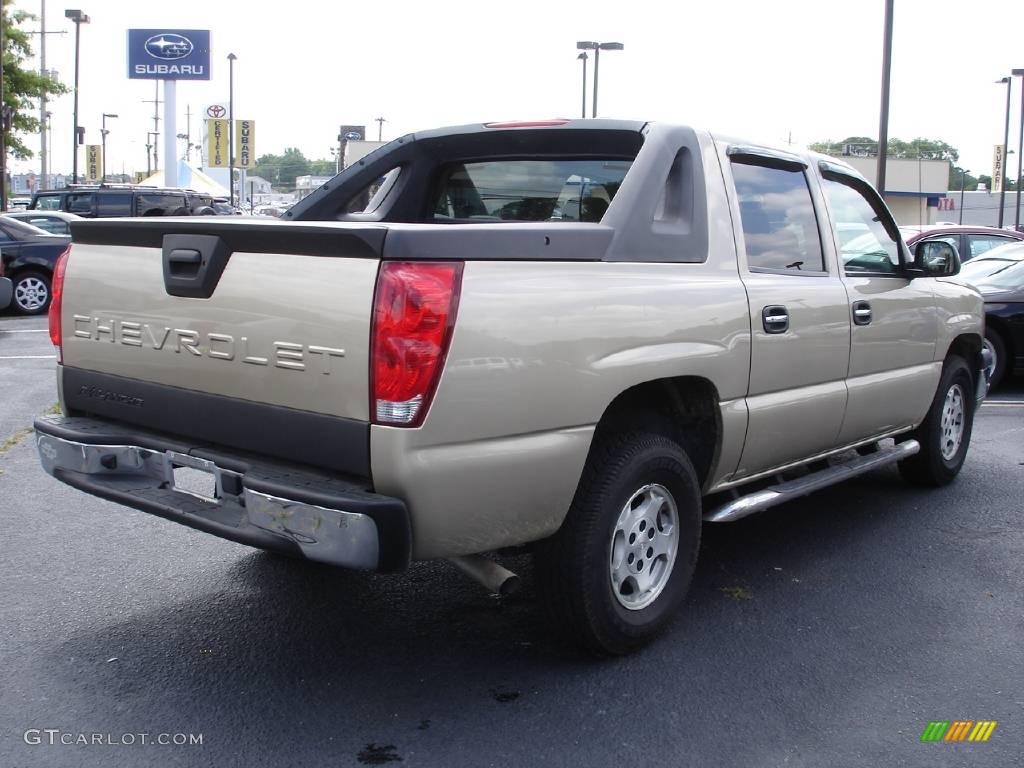 2005 Avalanche LS - Sandstone Metallic / Tan/Neutral photo #3