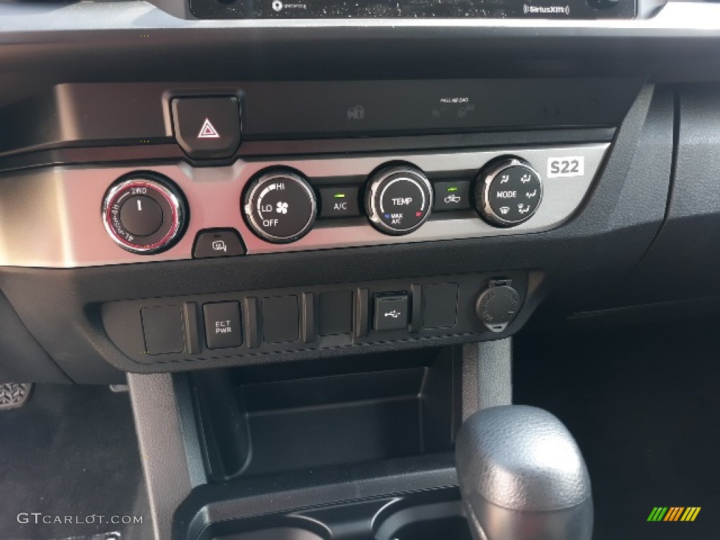 2020 Tacoma SR5 Double Cab 4x4 - Silver Sky Metallic / Cement photo #13