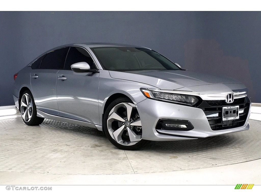 Lunar Silver Metallic 2019 Honda Accord Touring Sedan Exterior Photo #139117417