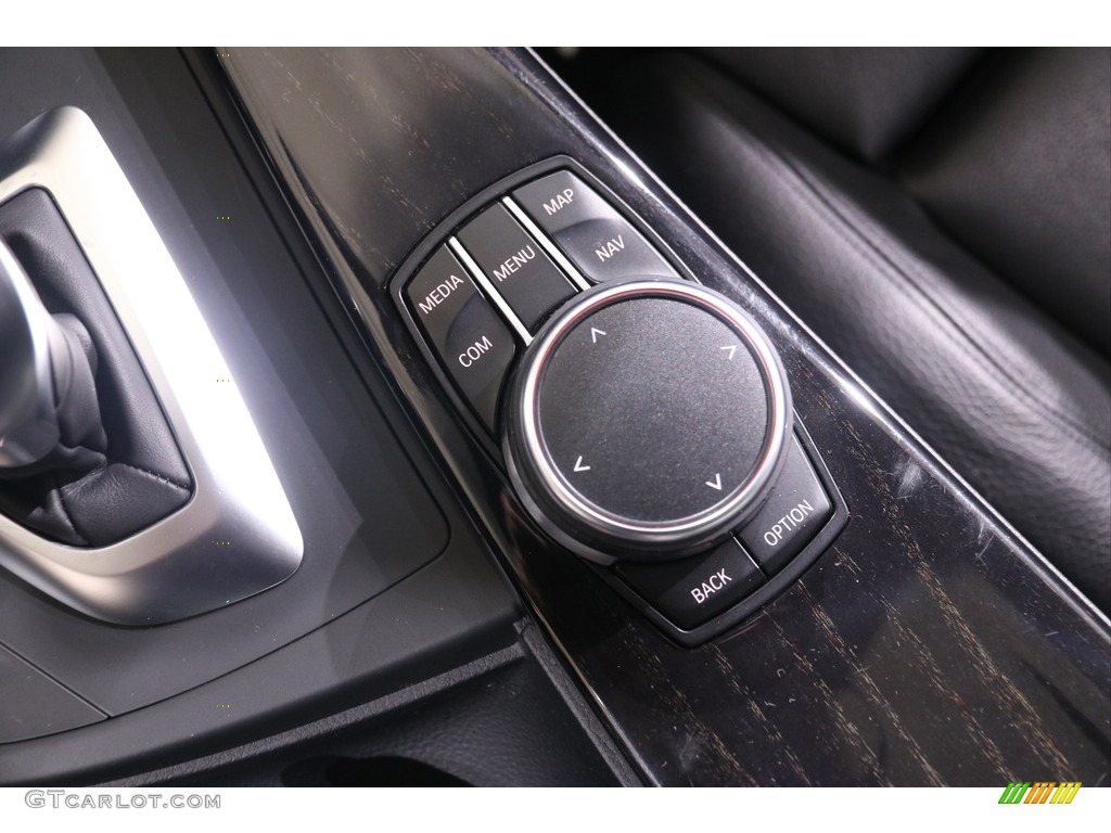 2017 BMW 4 Series 430i xDrive Coupe Controls Photo #139117675