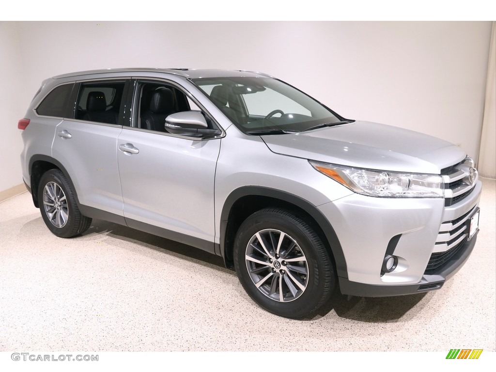 2019 Celestial Silver Metallic Toyota Highlander XLE AWD 139113034