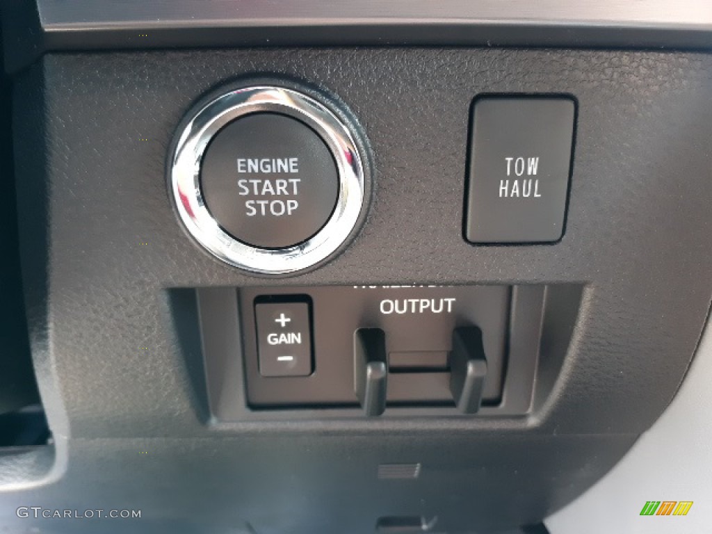 2020 Tundra Platinum CrewMax 4x4 - Super White / Black photo #11