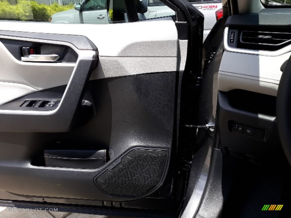 2020 RAV4 XLE AWD - Magnetic Gray Metallic / Light Gray photo #7