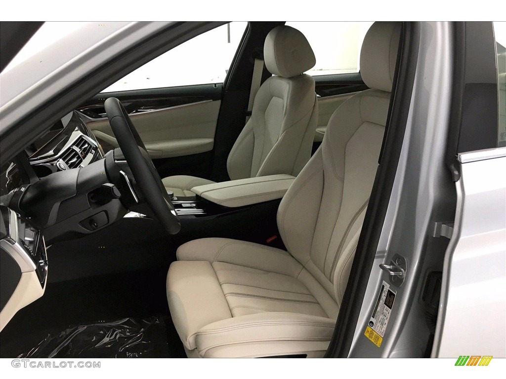 2020 BMW 5 Series 540i Sedan Front Seat Photos