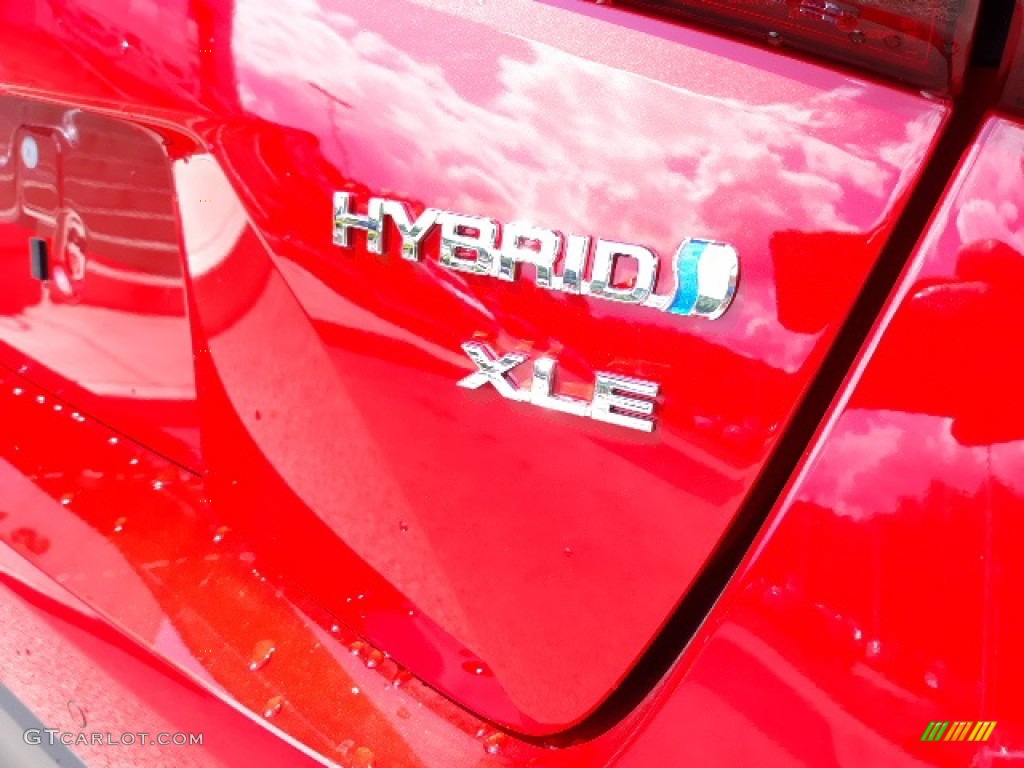 2020 Toyota Prius XLE AWD-e Marks and Logos Photo #139121803
