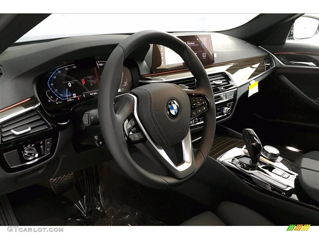 2020 5 Series 530i Sedan - Jet Black / Black photo #7