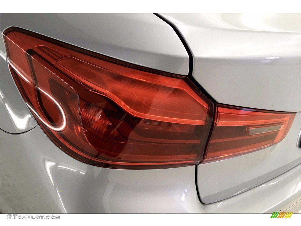 2020 5 Series 530i Sedan - Glacier Silver Metallic / Black photo #15
