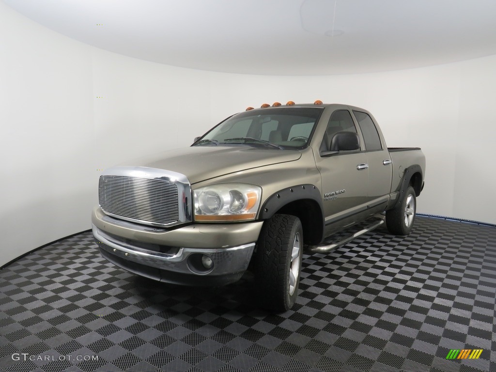 2006 Ram 1500 Big Horn Edition Quad Cab 4x4 - Light Khaki Metallic / Khaki Beige photo #7