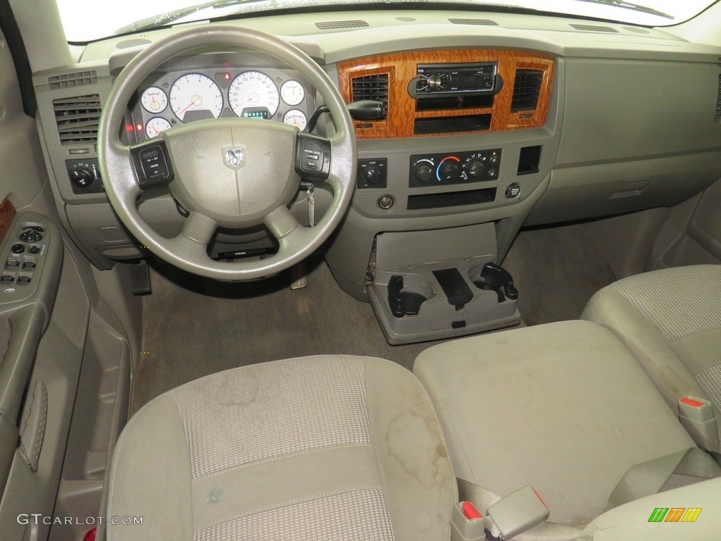 2006 Ram 1500 Big Horn Edition Quad Cab 4x4 - Light Khaki Metallic / Khaki Beige photo #32