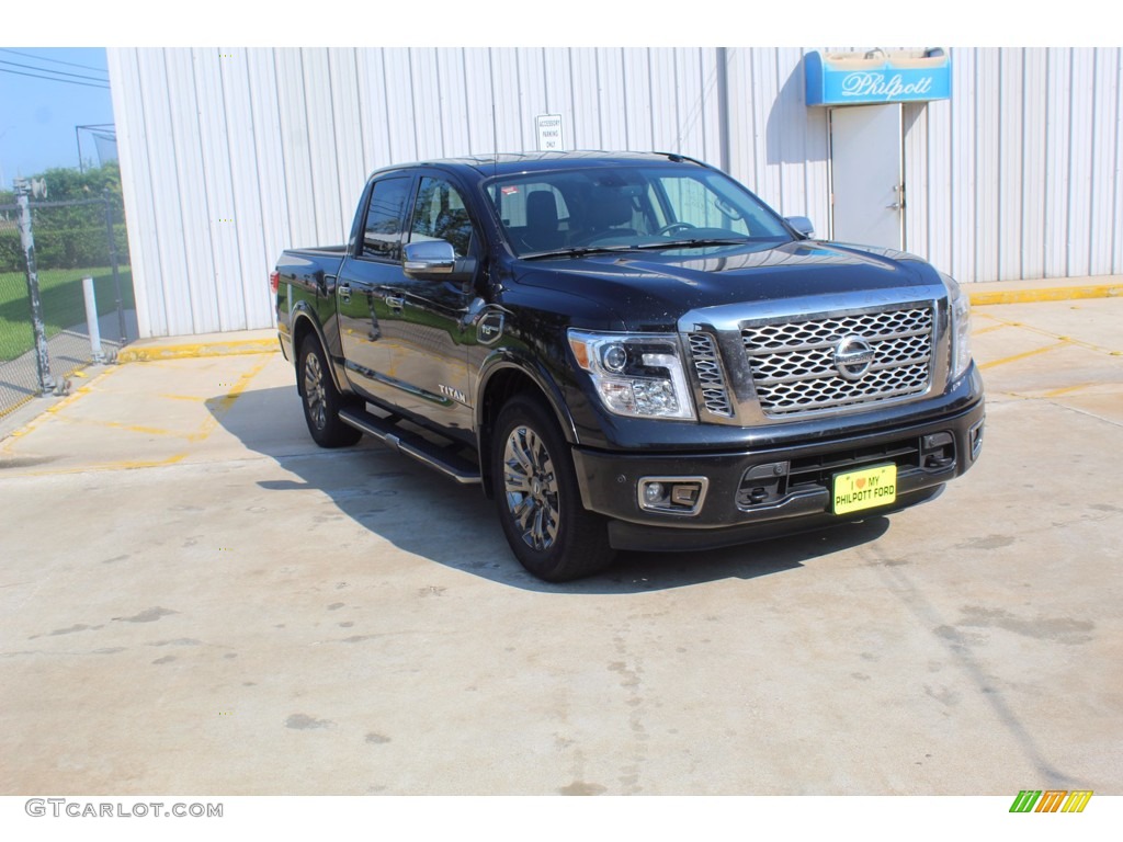 2017 Titan Platinum Reserve Crew Cab - Magnetic Black / Platinum Reserve Black/Brown photo #2