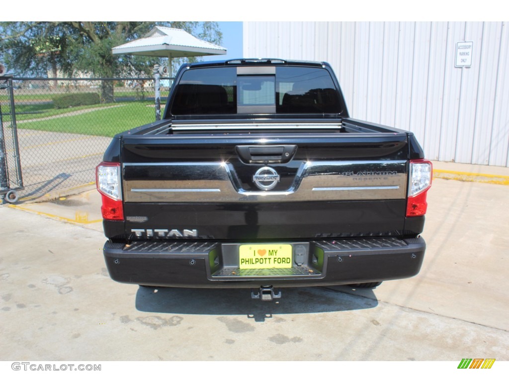 2017 Titan Platinum Reserve Crew Cab - Magnetic Black / Platinum Reserve Black/Brown photo #9
