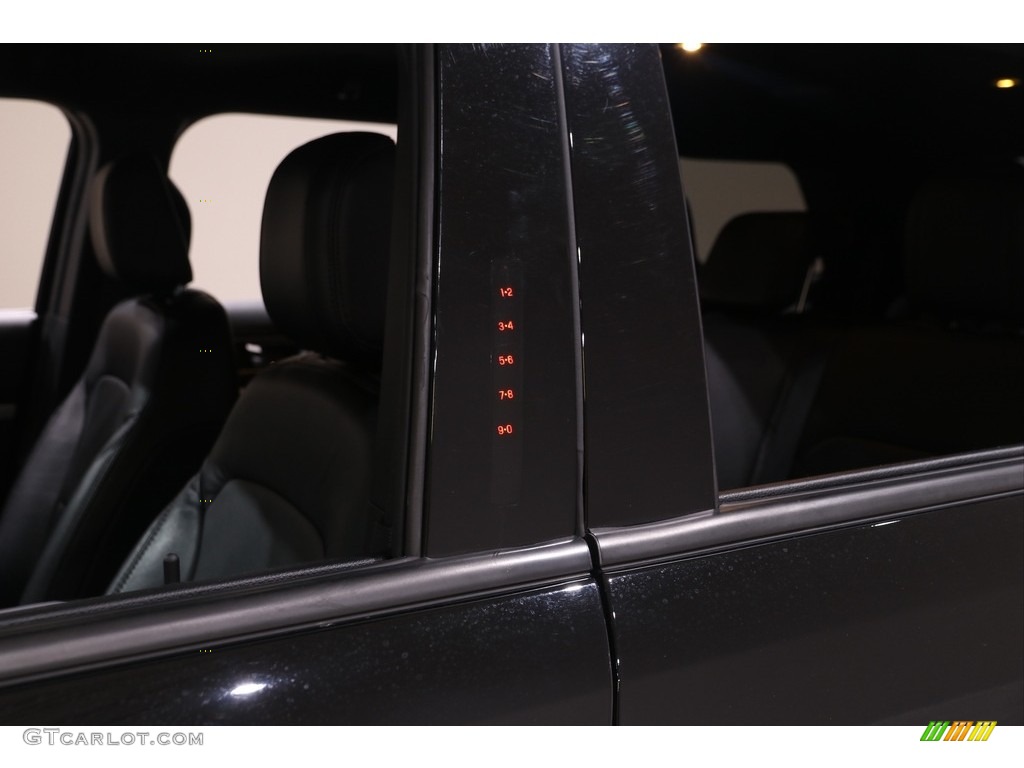 2018 Explorer XLT 4WD - Shadow Black / Ebony Black photo #4