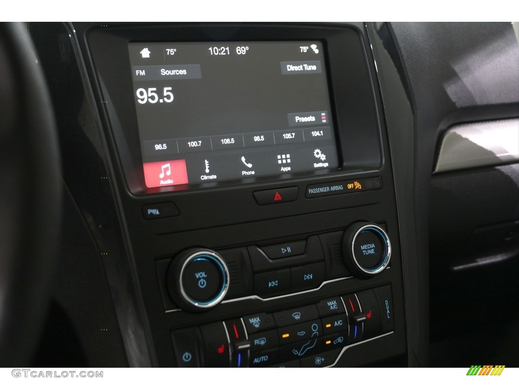 2018 Explorer XLT 4WD - Shadow Black / Ebony Black photo #9