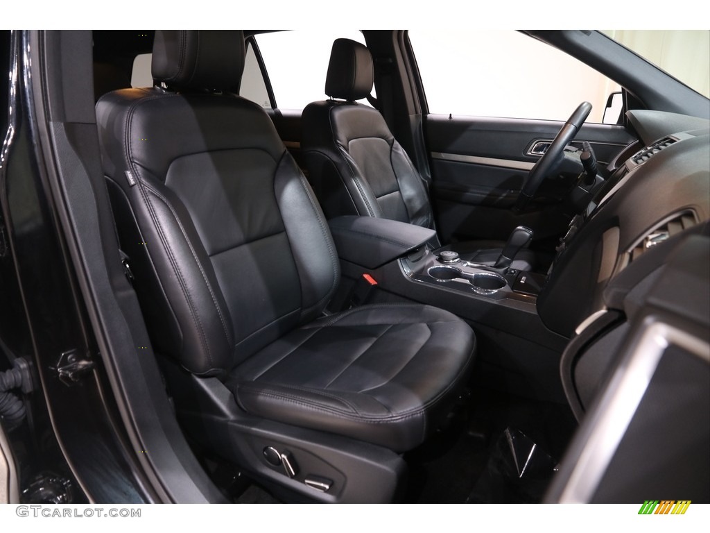 2018 Explorer XLT 4WD - Shadow Black / Ebony Black photo #18